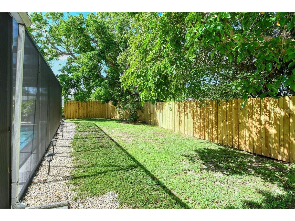 6758 S Lockwood Ridge Road Sarasota FL 34231 A4549439 image32