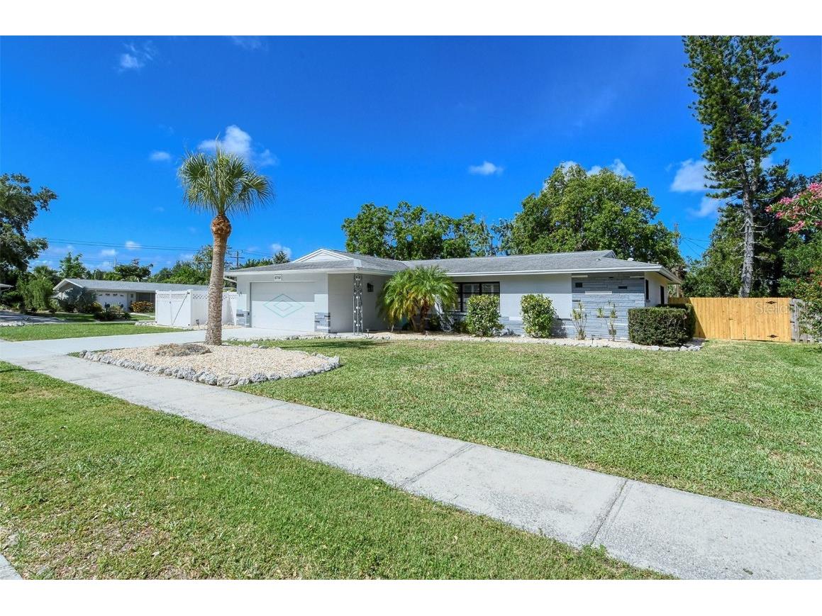 6758 S Lockwood Ridge Road Sarasota FL 34231 A4549439 image36