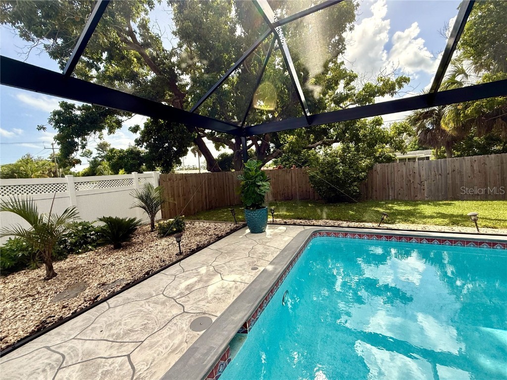 6758 S Lockwood Ridge Road Sarasota FL 34231 A4549439 image39