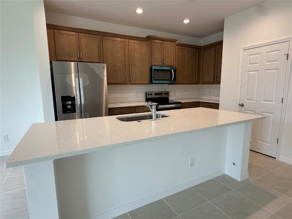 676 Birdswill Lane Deland FL 32724 O6368563 image2