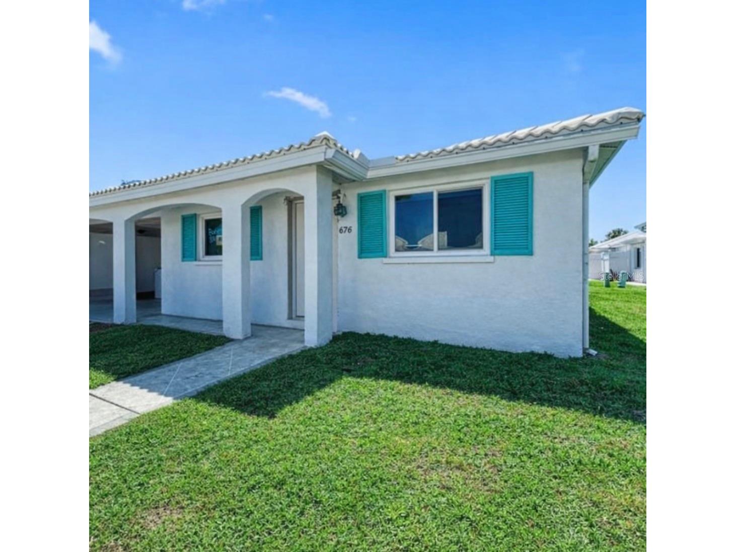 676 El Centro Longboat Key FL 34228 A4683730 image1