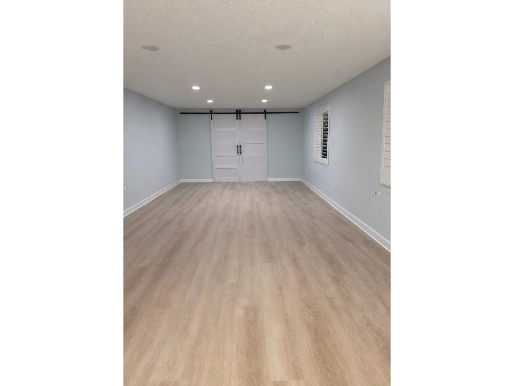 676 El Centro Longboat Key FL 34228 A4683730 image2