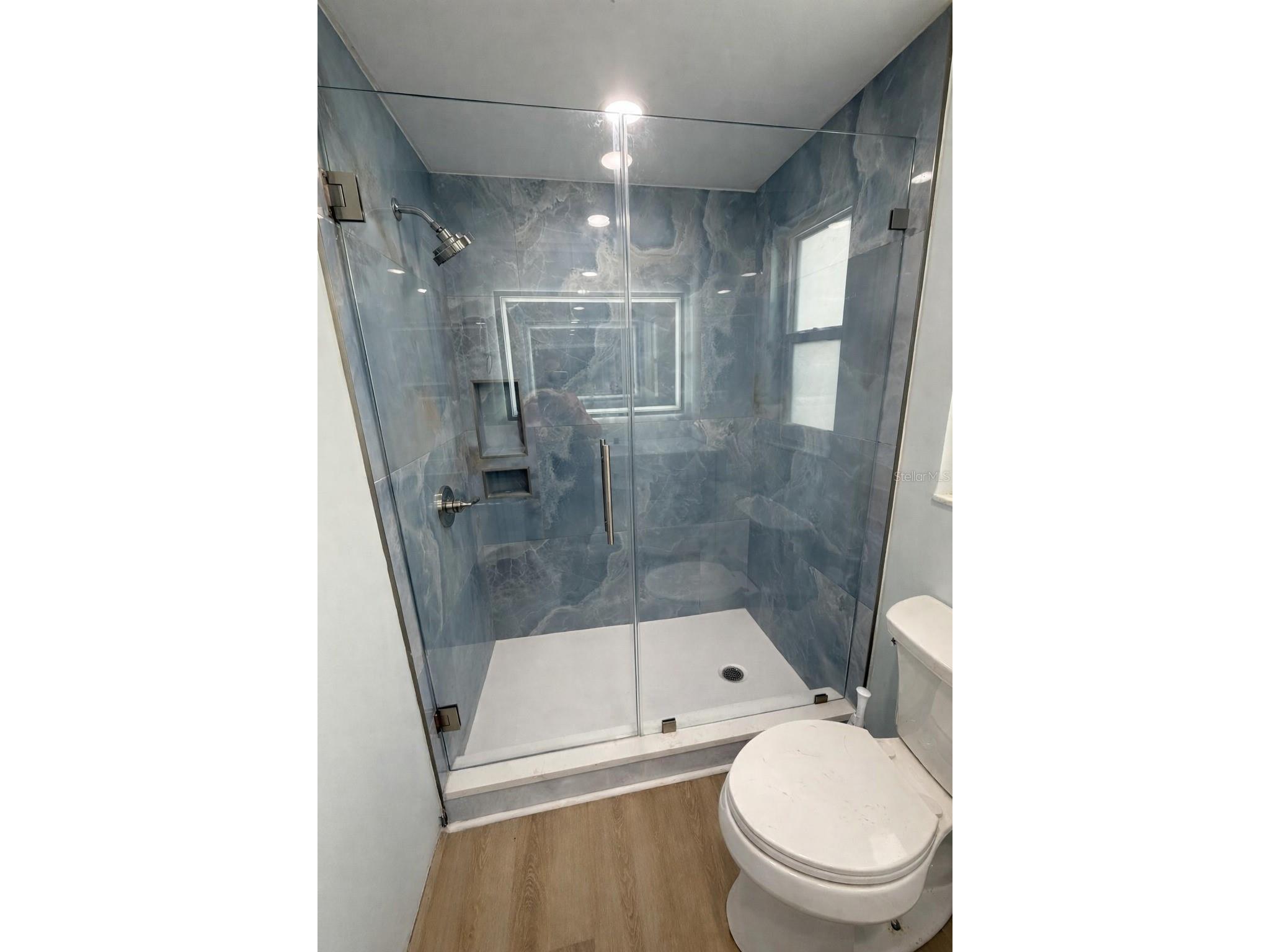 676 El Centro Longboat Key FL 34228 A4683730 image3