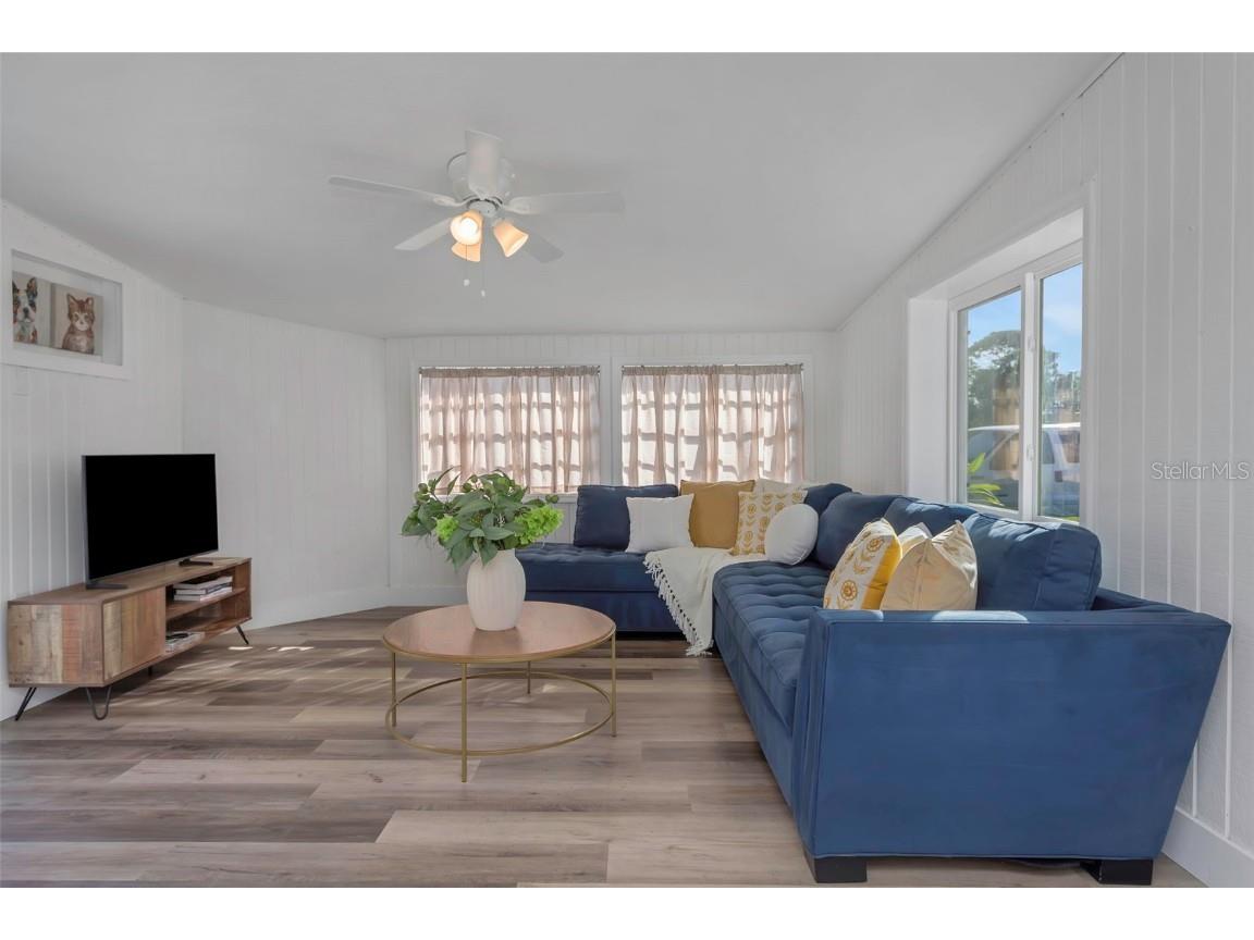 676 Orangewood Drive Dunedin FL 34698 TB8436191 image22