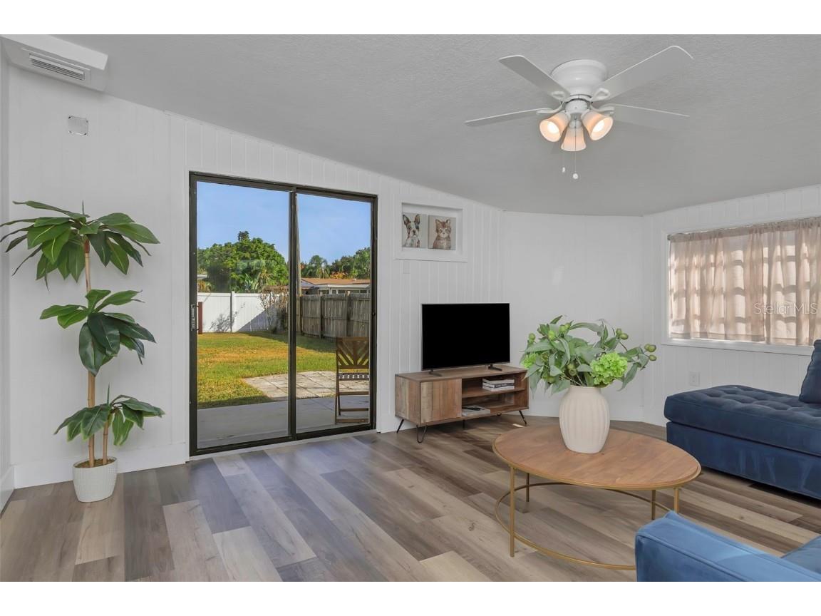 676 Orangewood Drive Dunedin FL 34698 TB8436191 image23