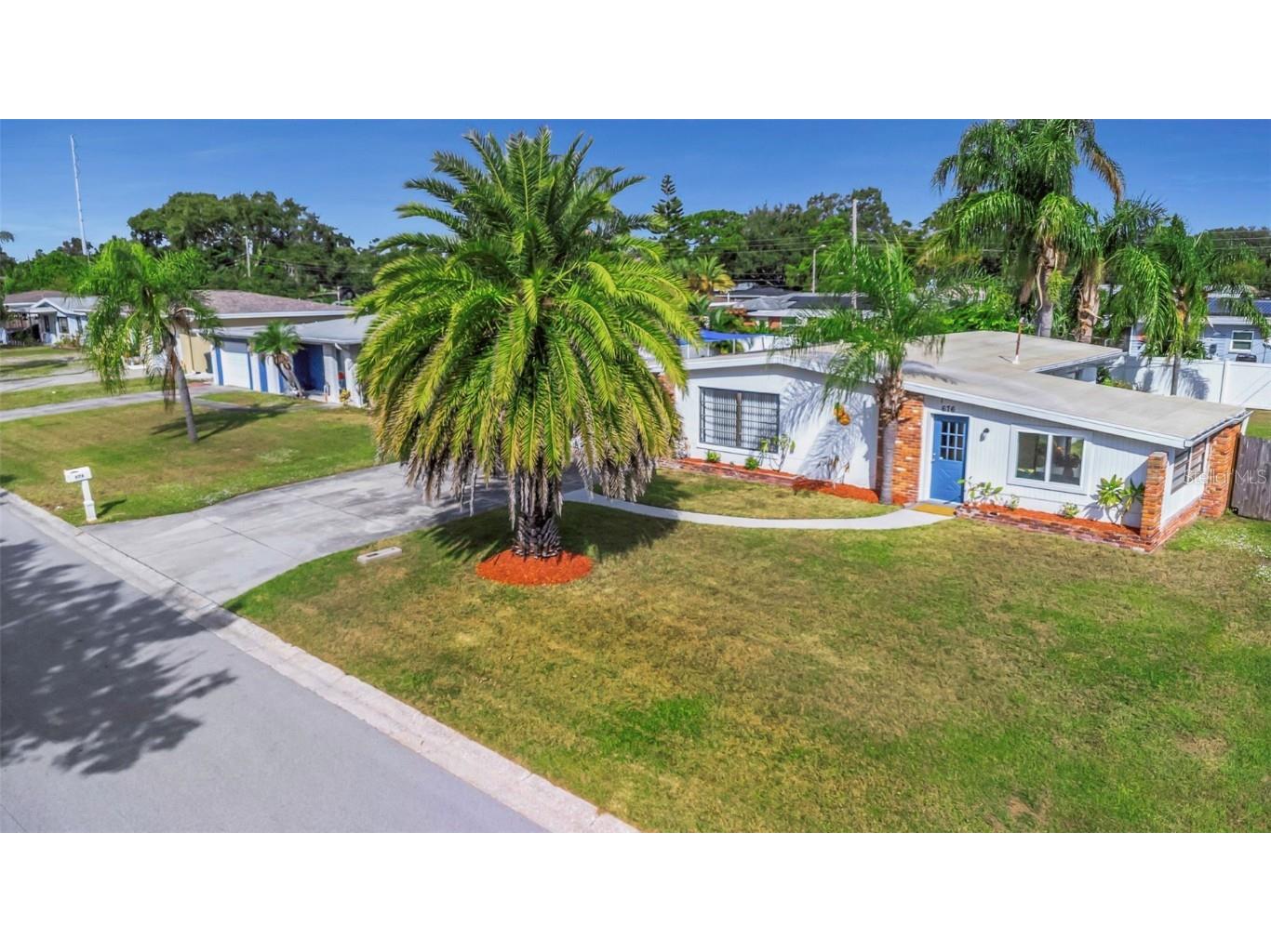 676 Orangewood Drive Dunedin FL 34698 TB8436191 image3