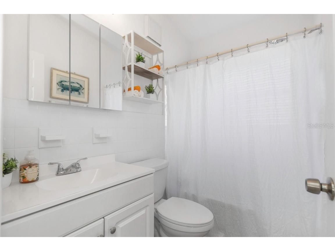 676 Orangewood Drive Dunedin FL 34698 TB8436191 image32