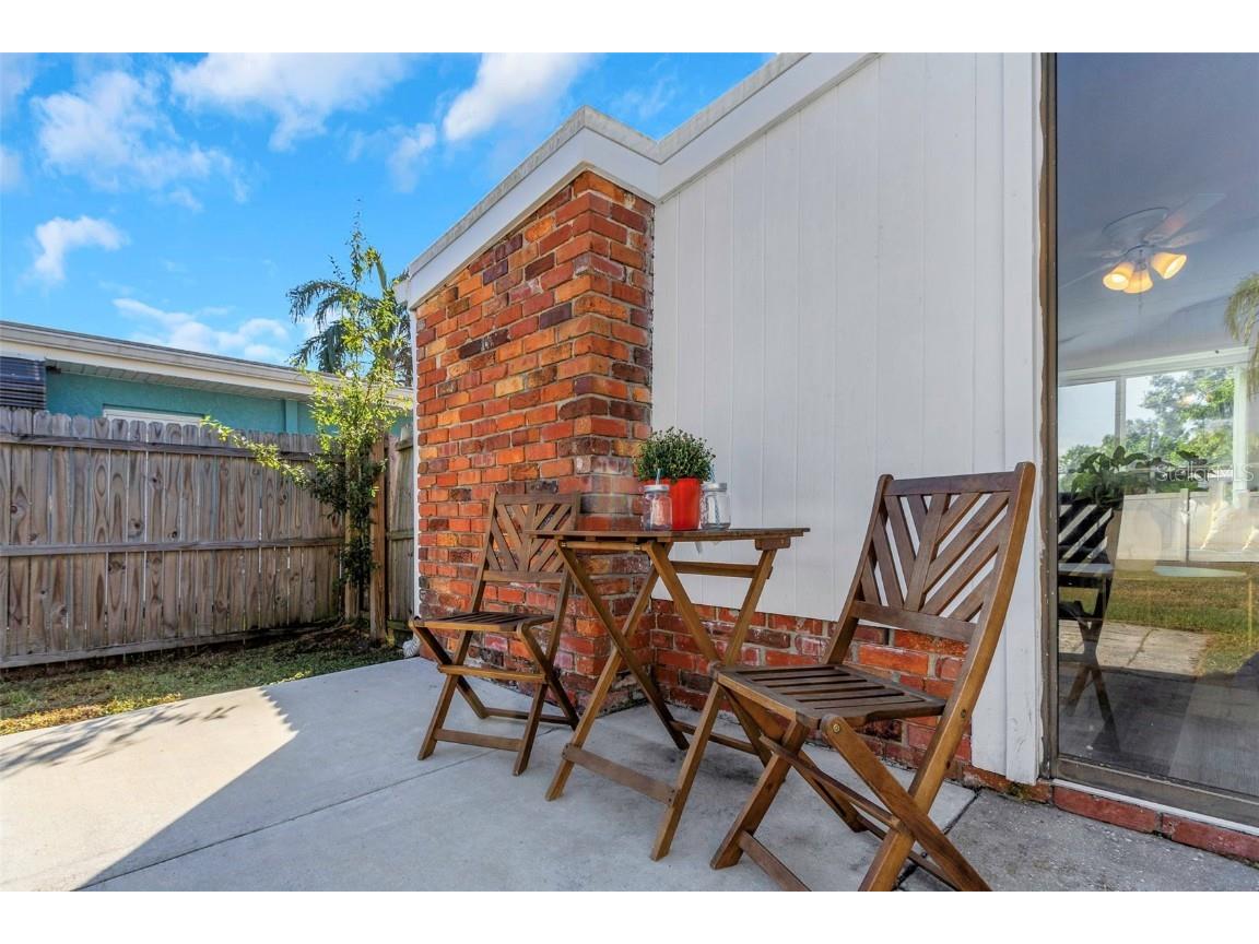 676 Orangewood Drive Dunedin FL 34698 TB8436191 image37