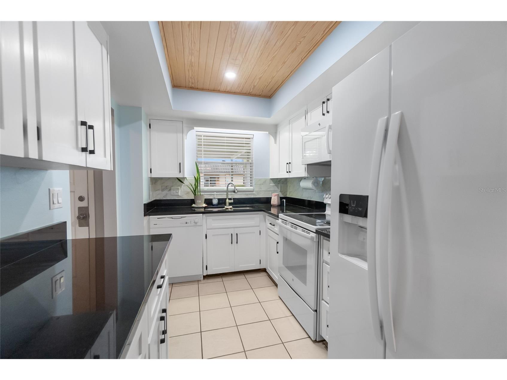 676 Park Circle Bradenton FL 34207 A4692525 image5