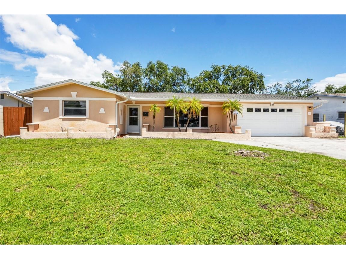 6760 14th Street S Saint Petersburg FL 33705 A4652705 image1
