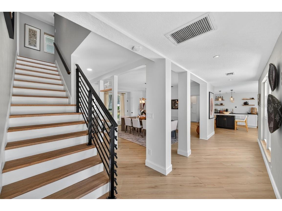 6760 29th Street S Saint Petersburg FL 33712 - TAMPA BAY TB8445586 image16