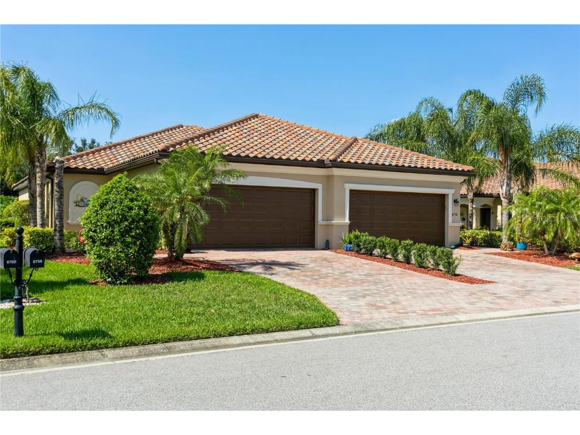 6760 Willowshire Way Bradenton FL 34212 A4568995 image1