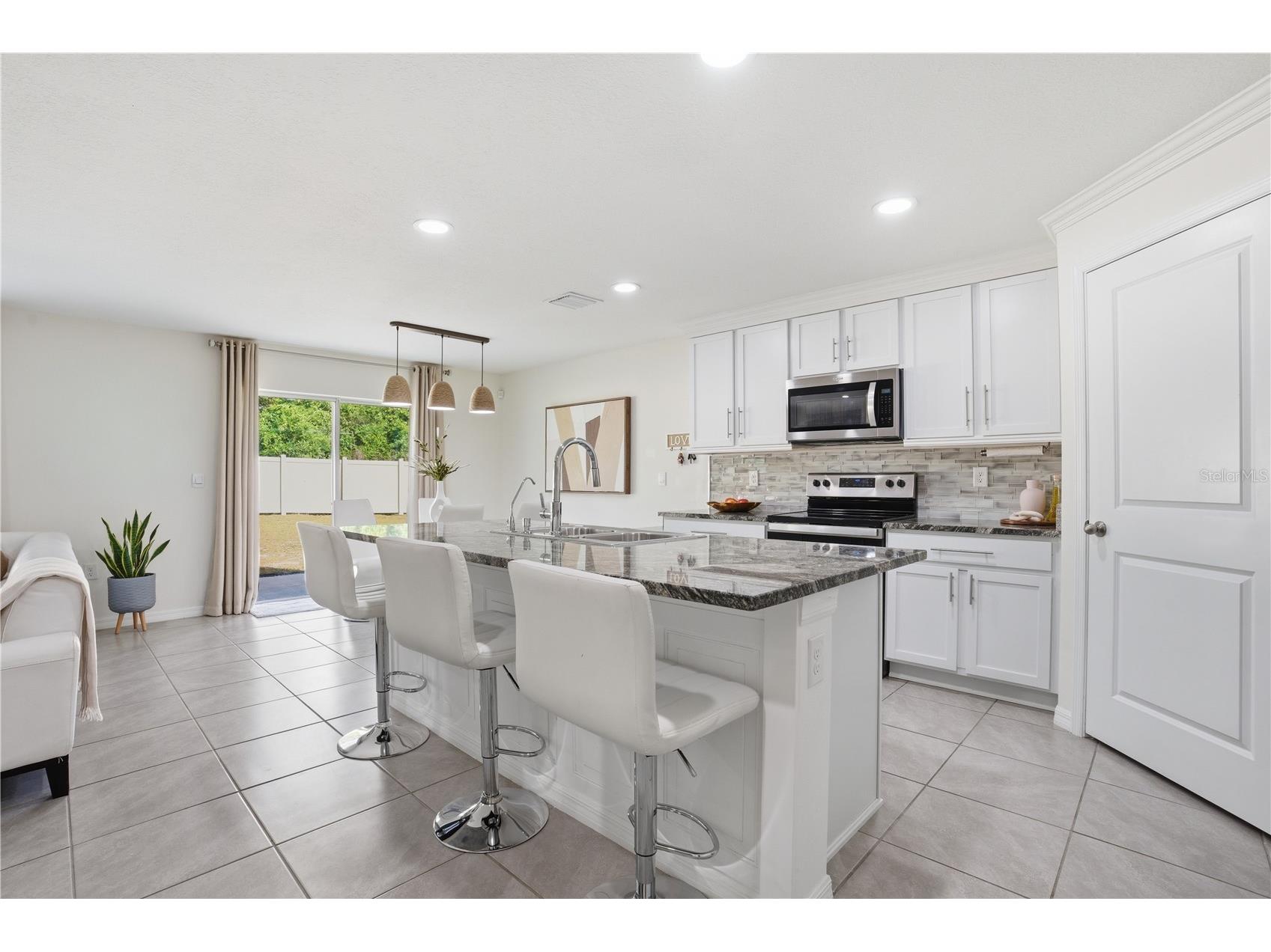 6761 SE 3rd Loop Ocala FL 34472 OM723992 image5