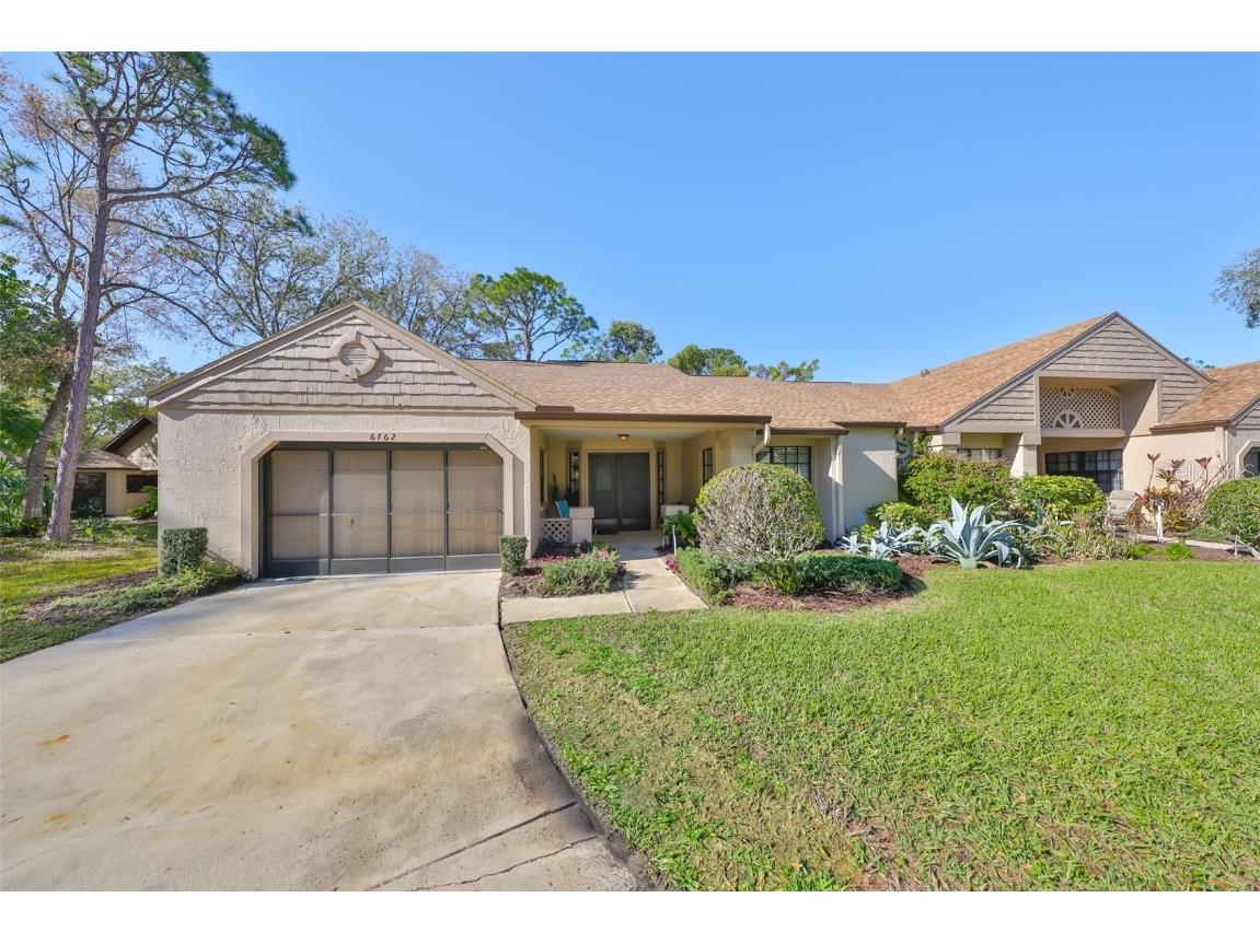 6762 Pearleaf Court Spring Hill FL 34606 TB8361676 image1