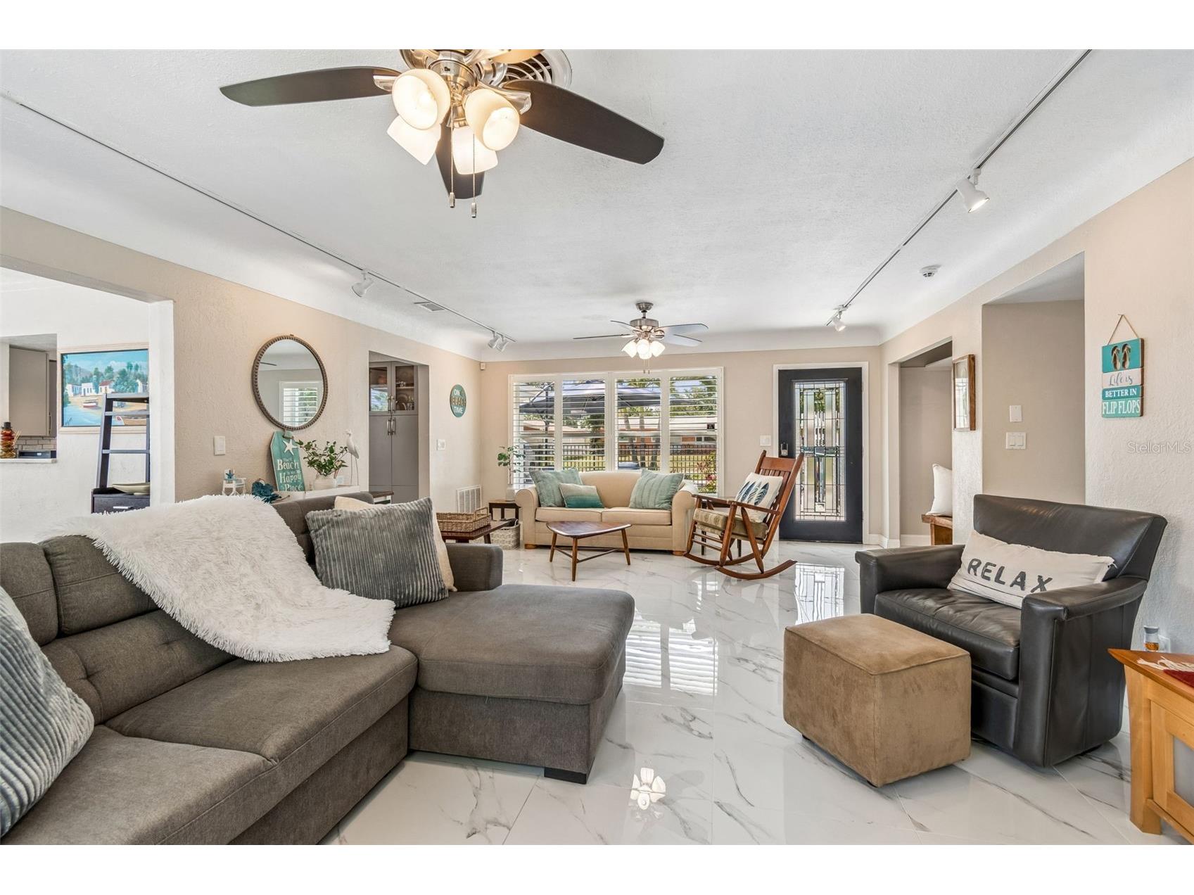 6765 11th Avenue N Saint Petersburg FL 33710 TB8514070 image10