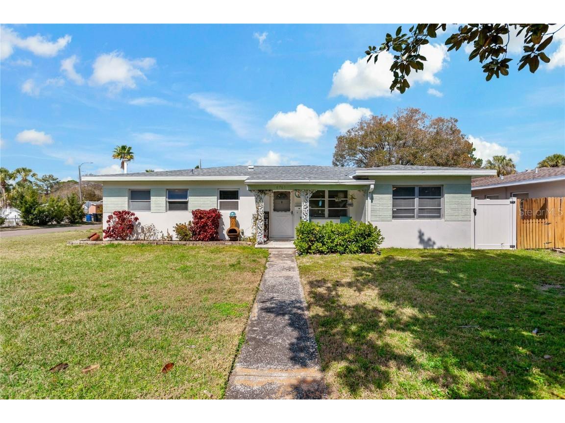 6765 3rd Avenue N Saint Petersburg FL 33710 U8152923 image1