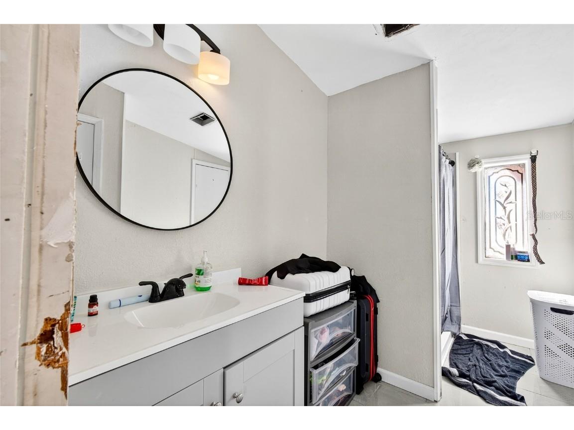 6766 NE 1st Place Ocala FL 34470 OM713153 image18