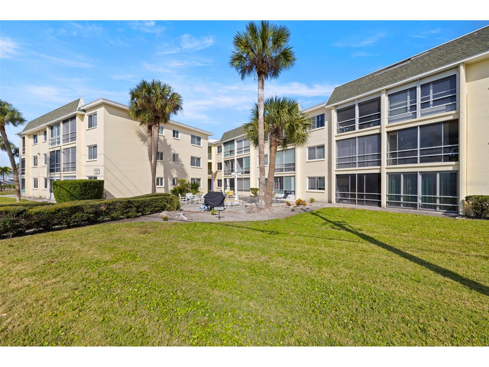 6767 Sunset Way #206 Saint Pete Beach FL 33706 TB8461605 image1