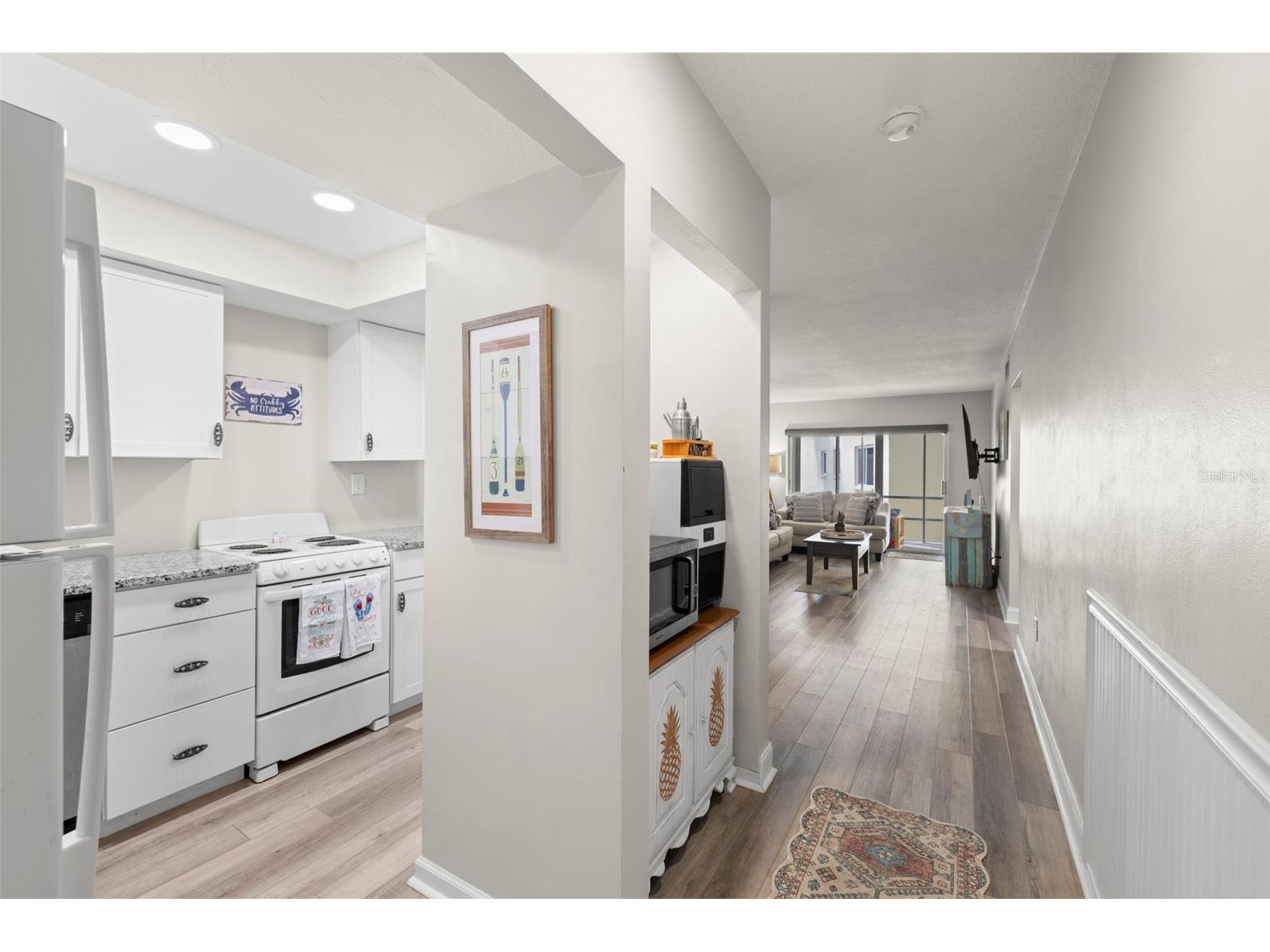 6767 Sunset Way #206 Saint Pete Beach FL 33706 TB8461605 image9