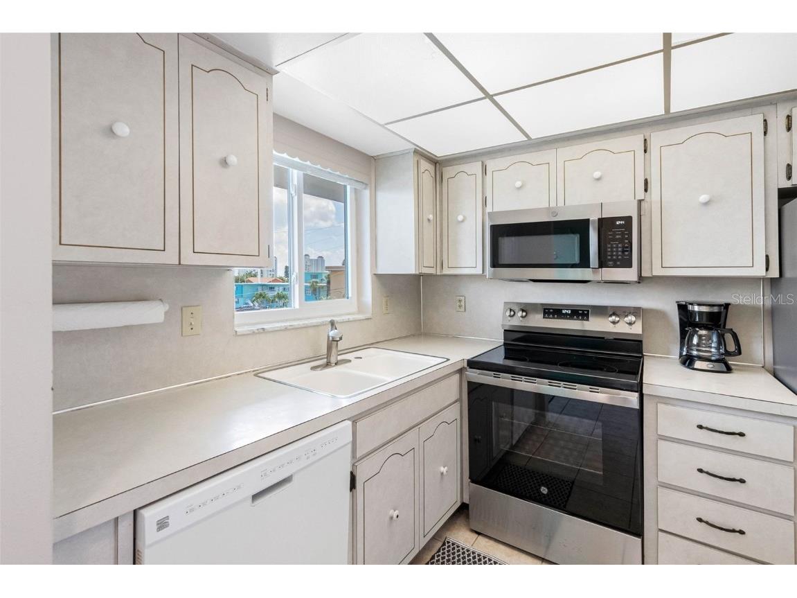 6767 Sunset Way #303 Saint Pete Beach FL 33706 TB8409221 image14