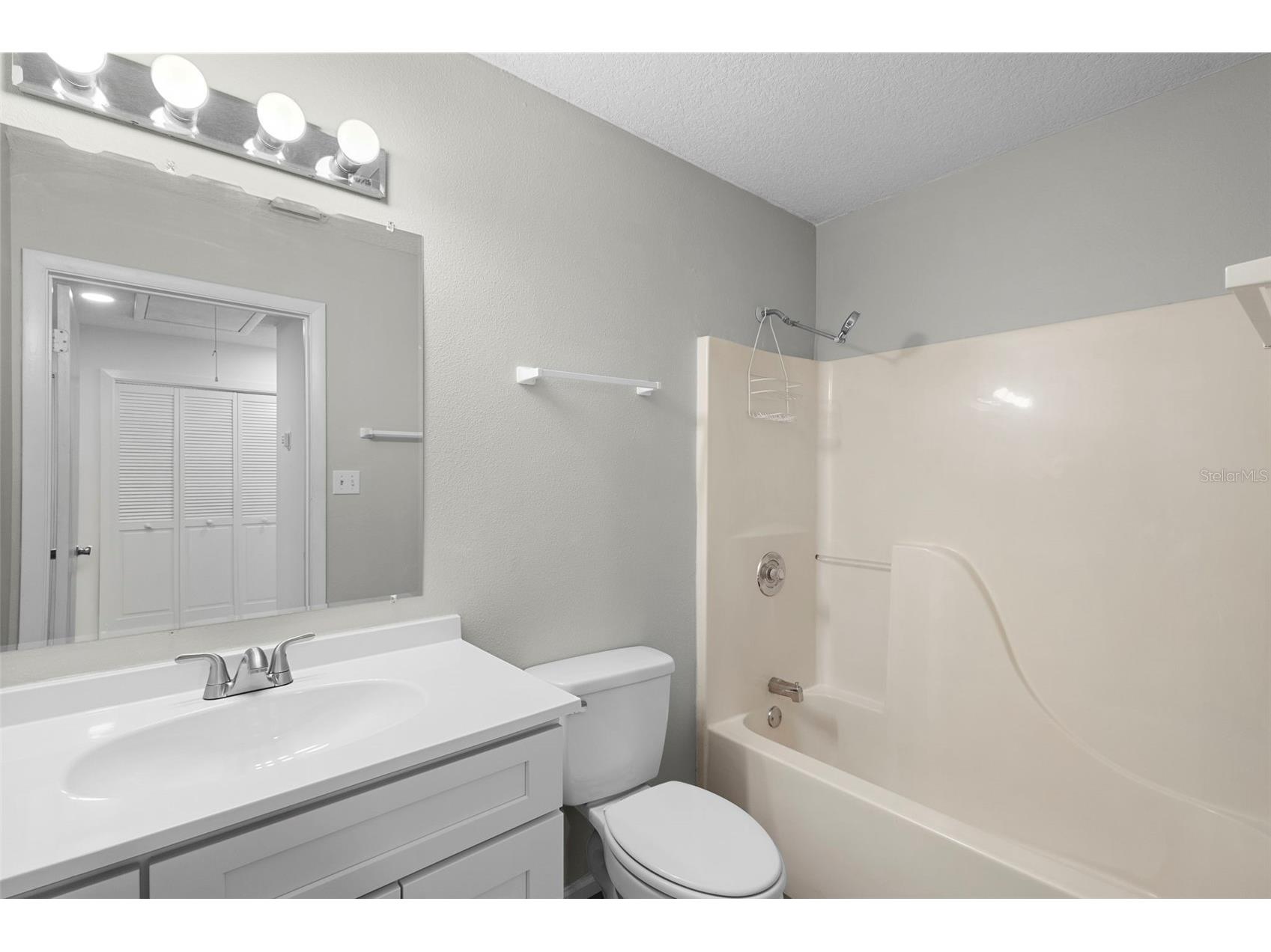 677 E Warner Street Groveland FL 34736 O6336018 image11