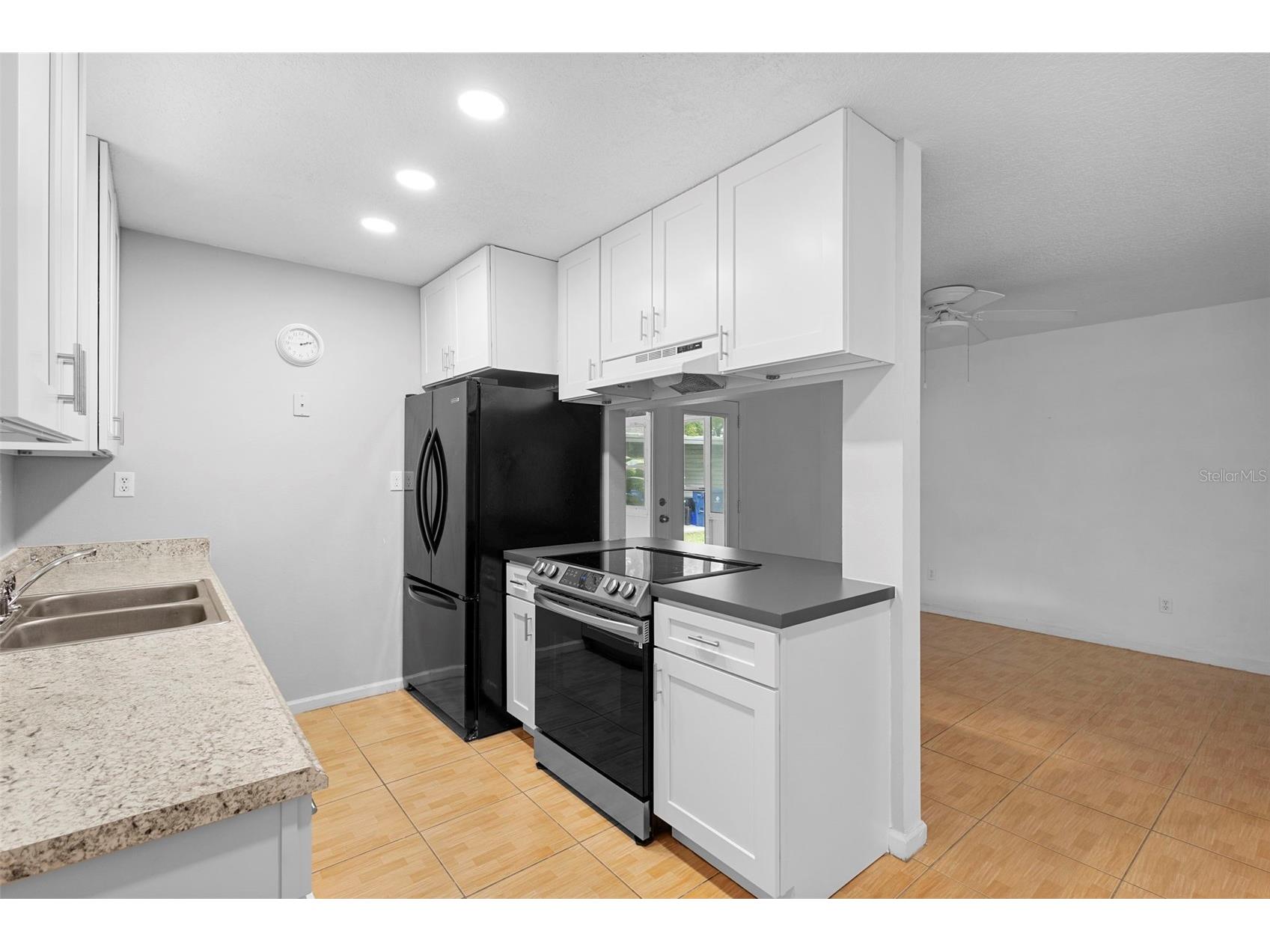 677 E Warner Street Groveland FL 34736 O6336018 image7