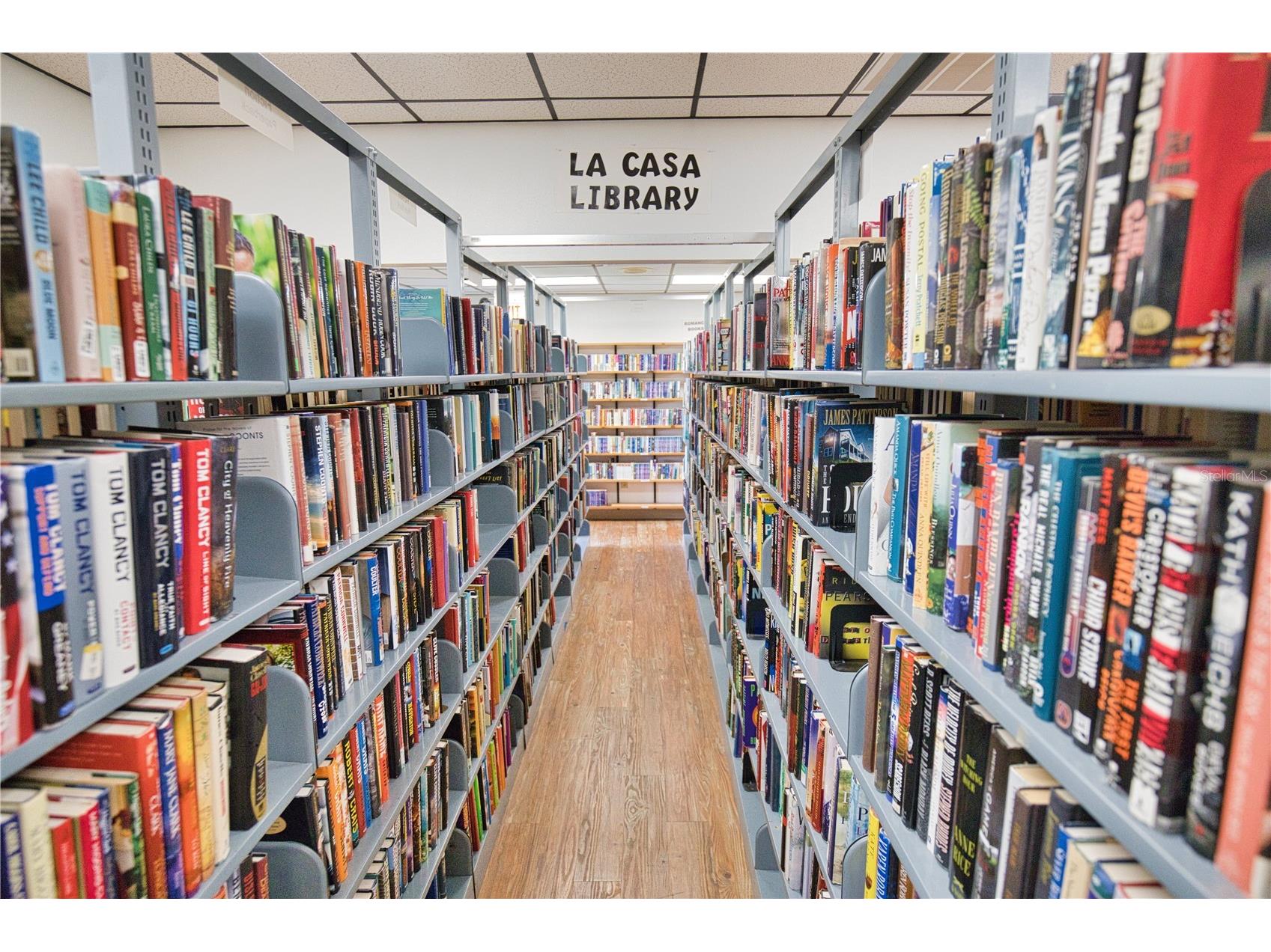 677 El Tango North Port FL 34287 TB8469022 image35