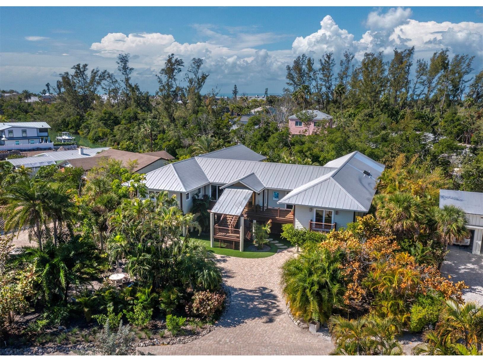 677 Lands End Drive Longboat Key FL 34228 - SAVARESE BAYOU A4682565 image2