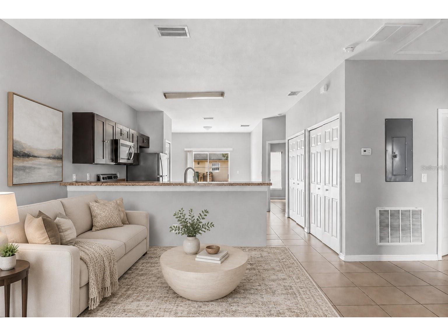 677 Royalty Court Kissimmee FL 34758 S5153301 image4