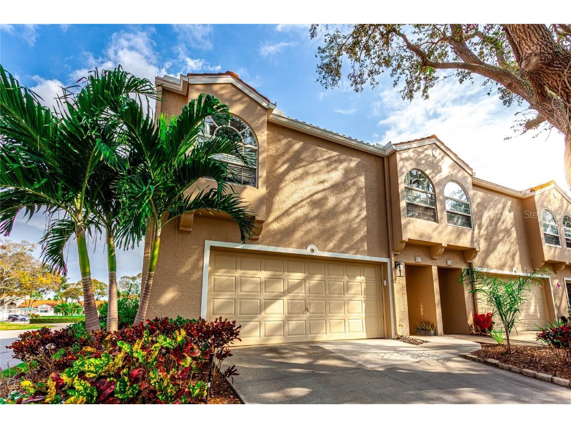 677 Segovia Court NE Saint Petersburg FL 33703 U8188406 image1