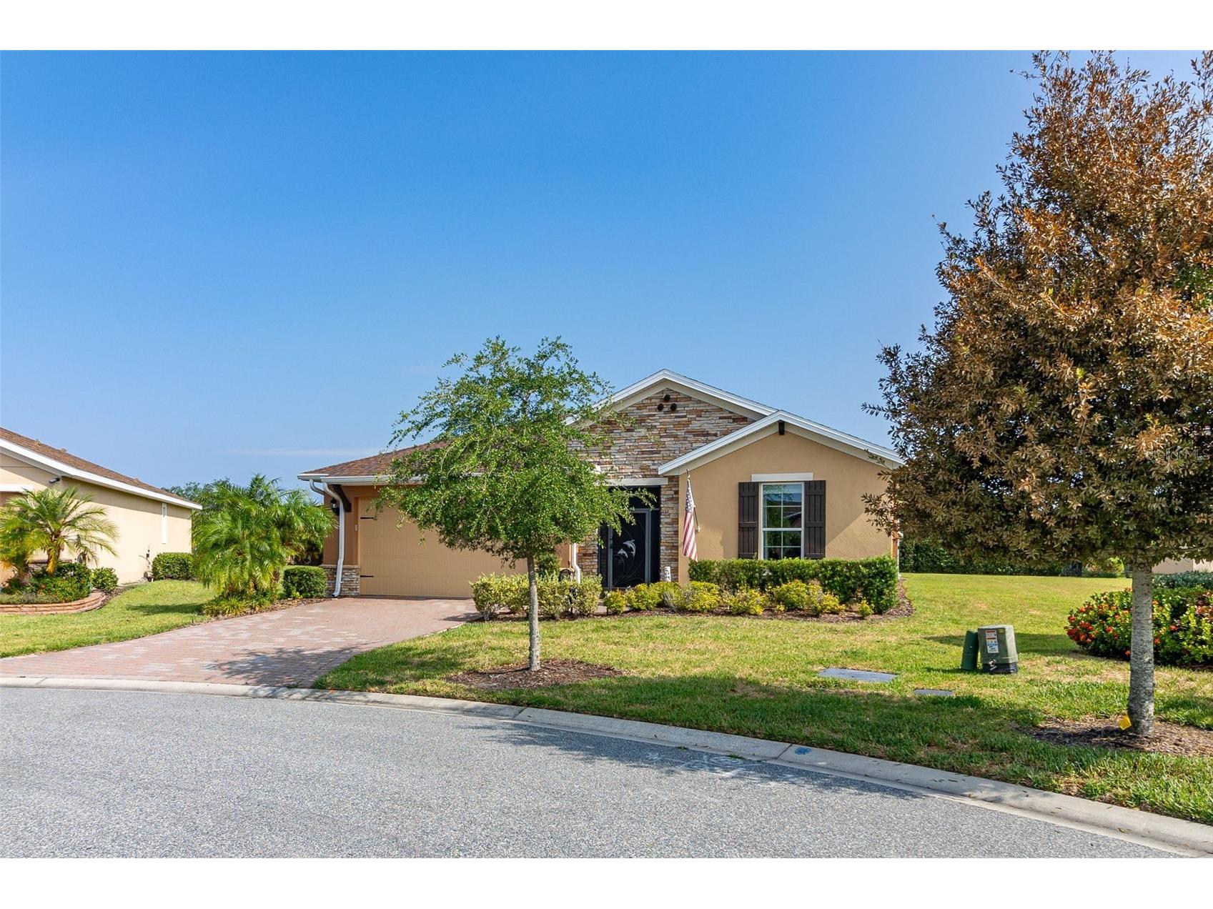 677 Via Corso Court Kissimmee FL 34759 S5140636 image4