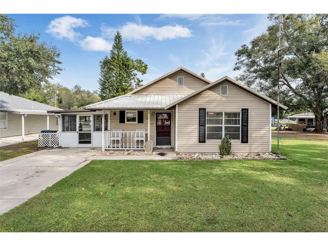 677 Warner St Groveland FL 34736 G5076415 image1