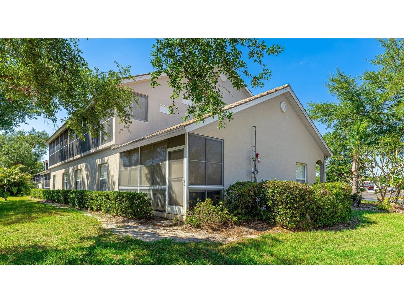 6770 Fairway Gardens Drive Bradenton FL 34203 A4674880 image2