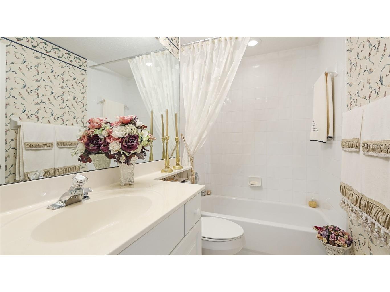 6770 Fairway Gardens Drive Bradenton FL 34203 A4674880 image23