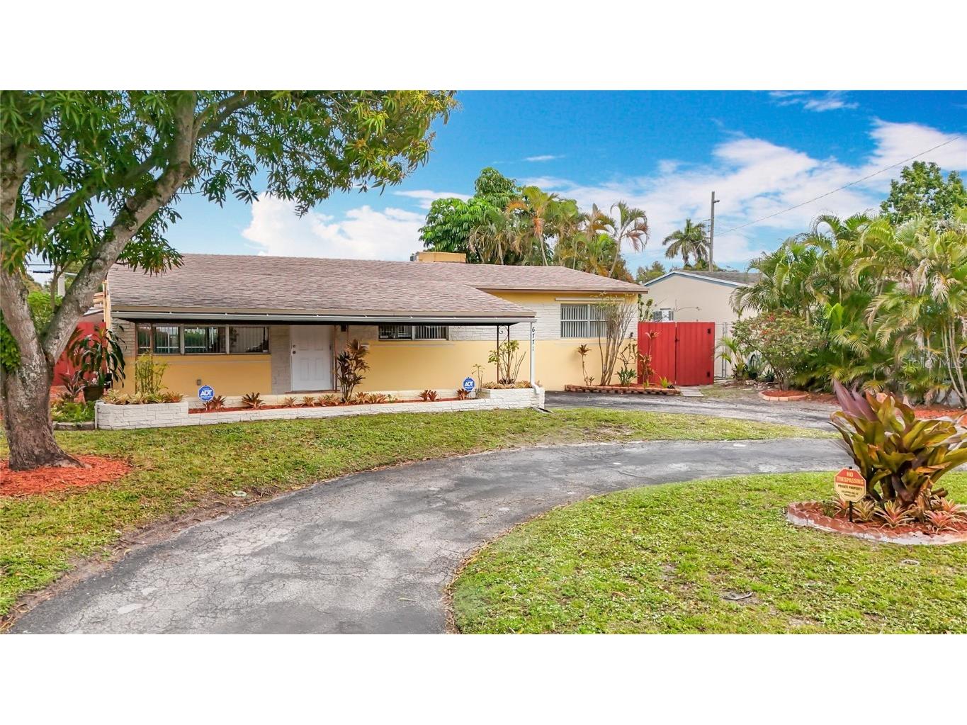 6771 Meade Street Hollywood FL 33024 O6275061 image1