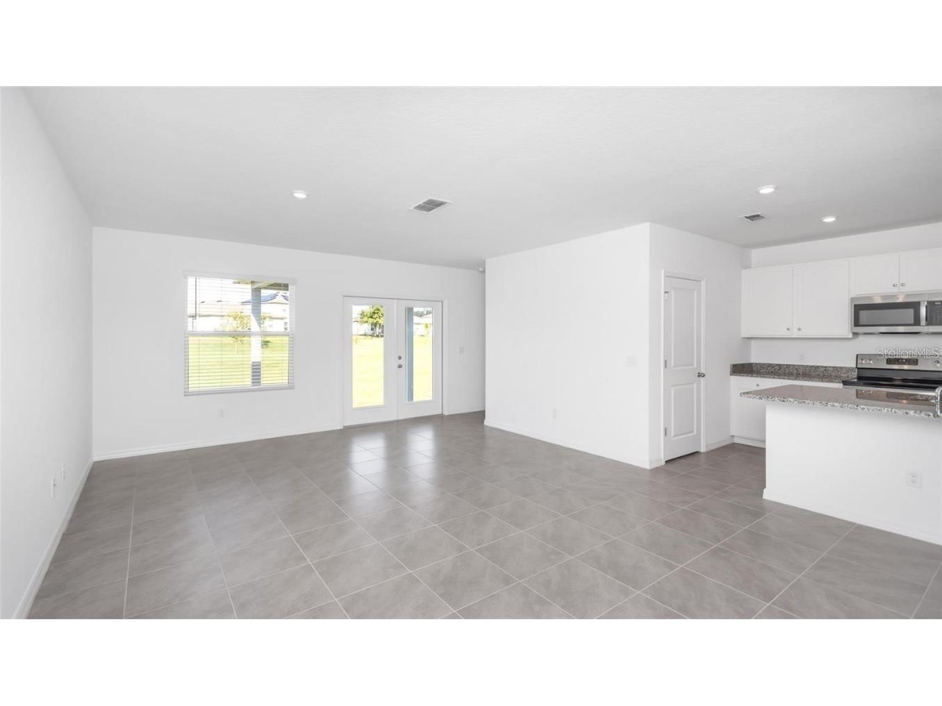 6773 Branham Mill Court Zephyrhills FL 33542 TB8425007 image4