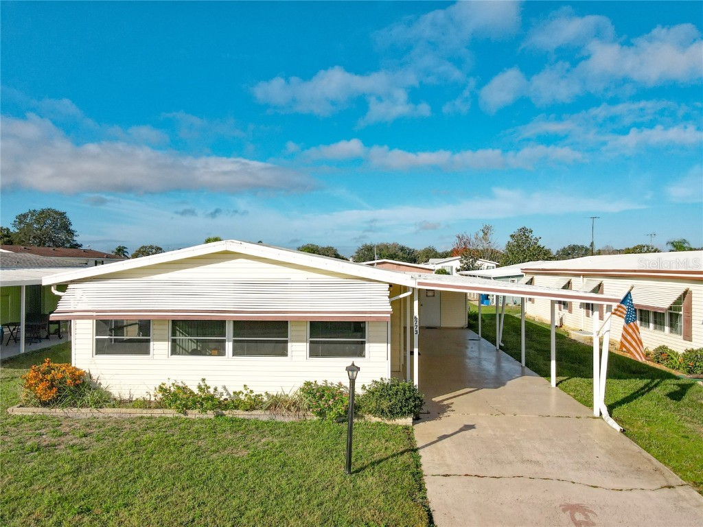 6773 Brentwood Drive NE Winter Haven FL 33881 - LAKE HENRY P4928967 image1