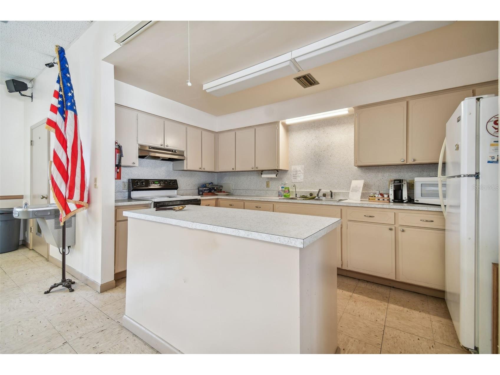 6775 Armand Place N #4 Pinellas Park FL 33781 TB8510341 image37