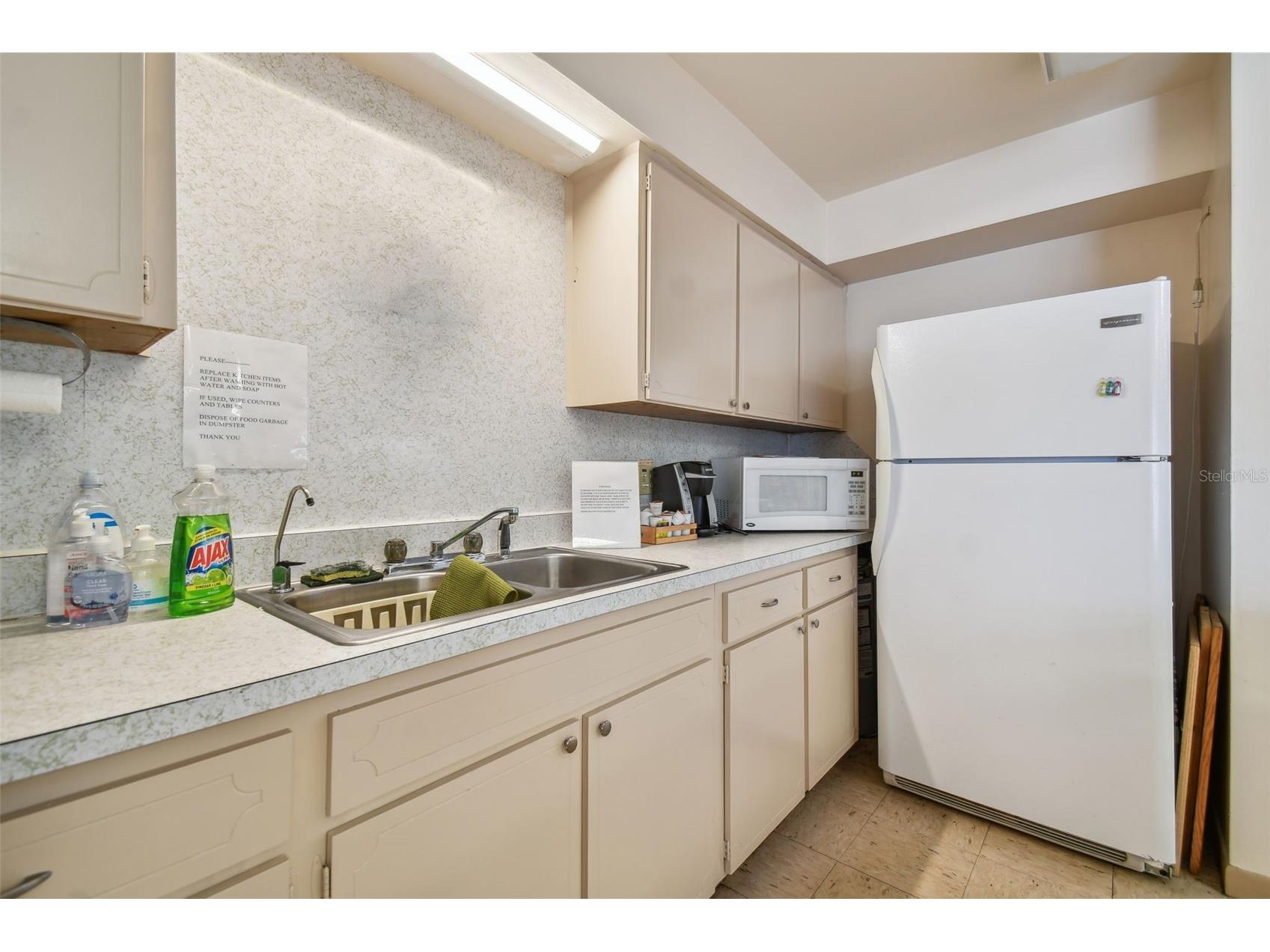 6775 Armand Place N #4 Pinellas Park FL 33781 TB8510341 image39