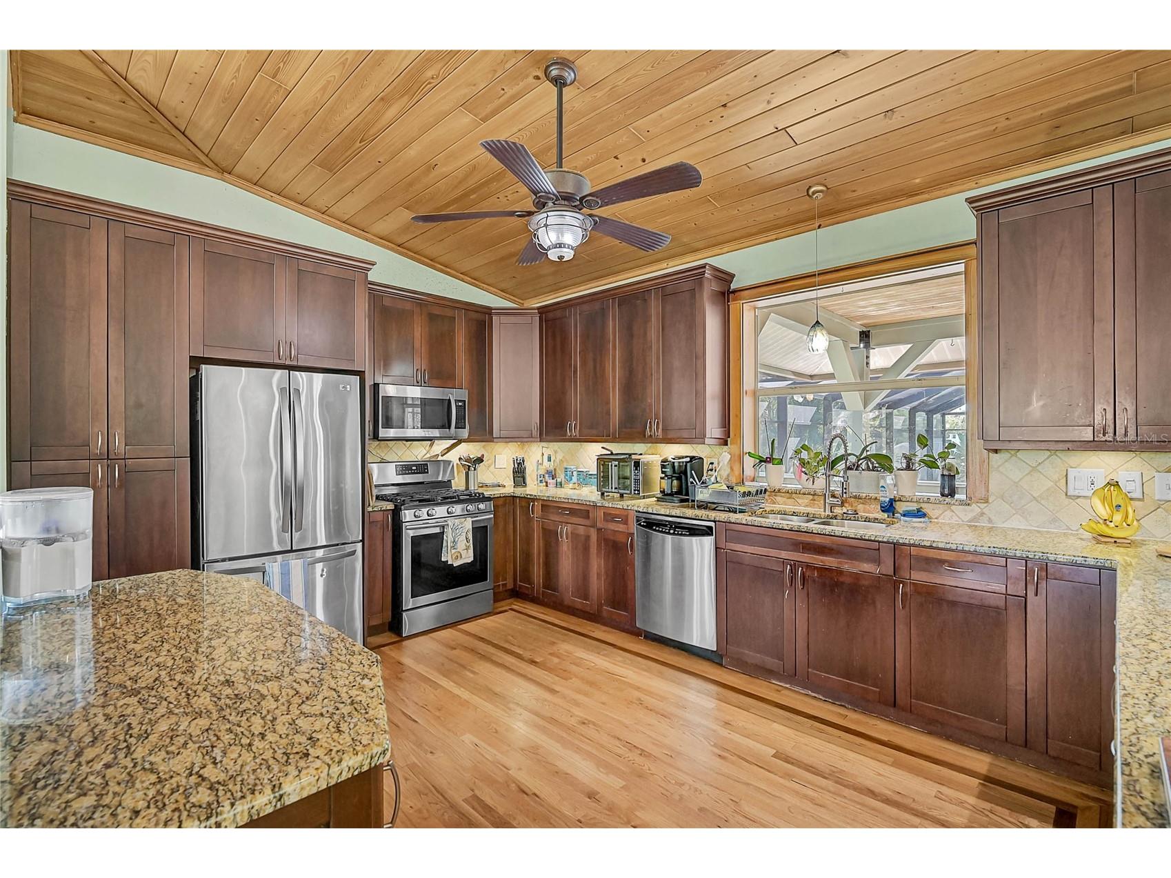 678 Faith Avenue Osprey FL 34229 A4674865 image10