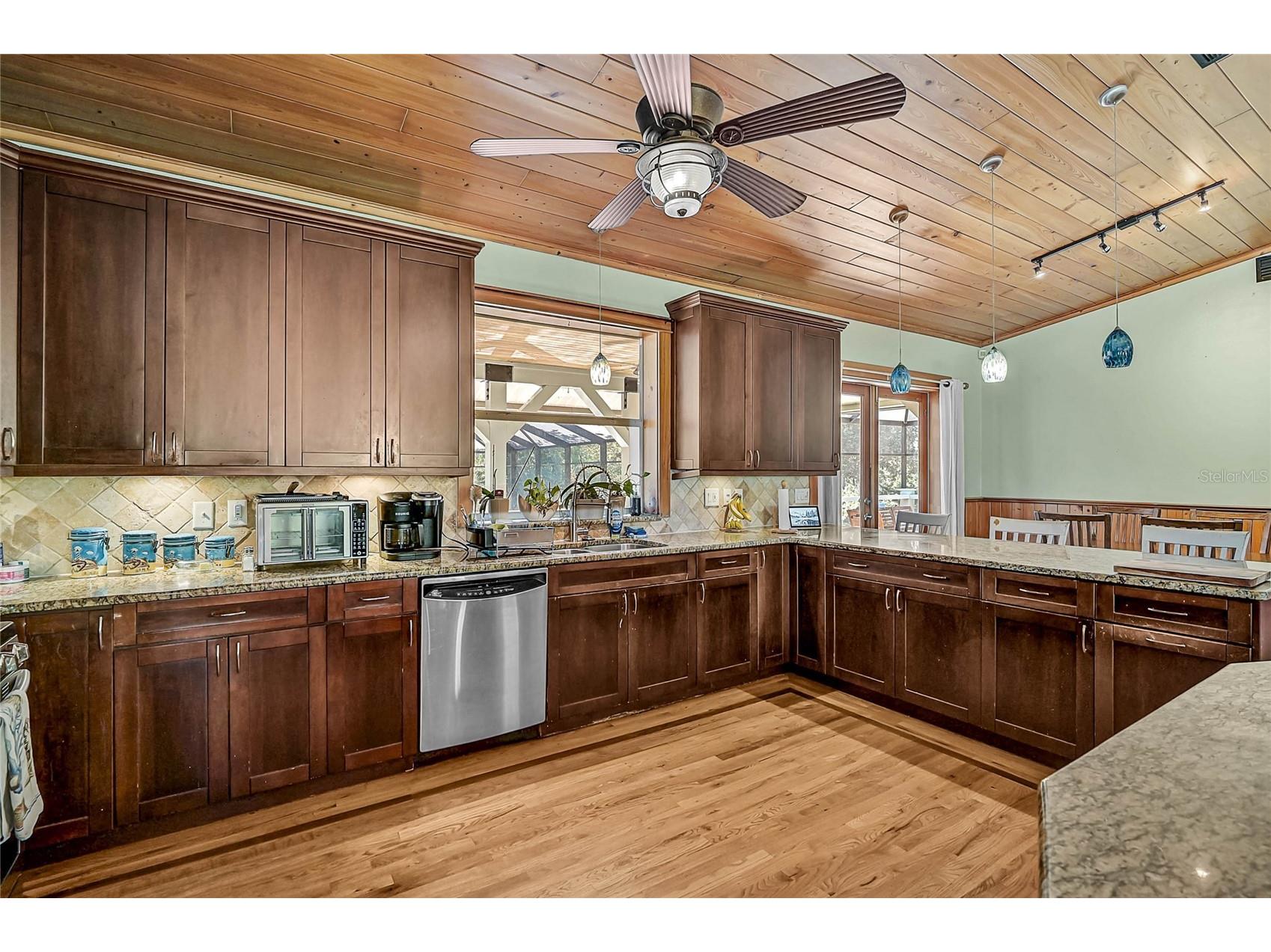 678 Faith Avenue Osprey FL 34229 A4674865 image6