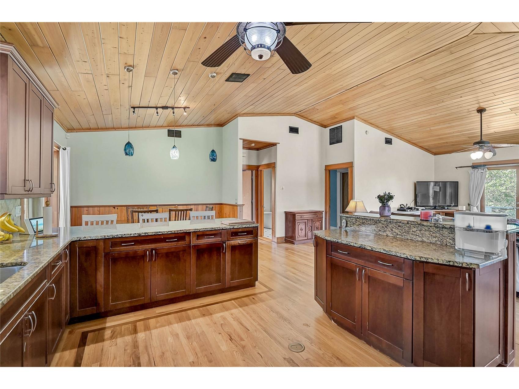 678 Faith Avenue Osprey FL 34229 A4674865 image7