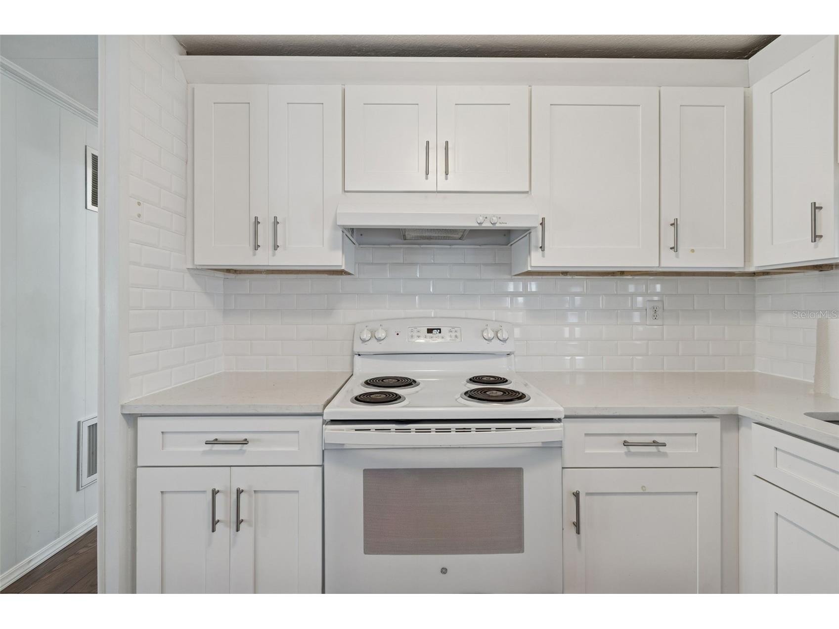 678 Mount Madison Avenue NE #661 Saint Petersburg FL 33702 TB8480116 image16