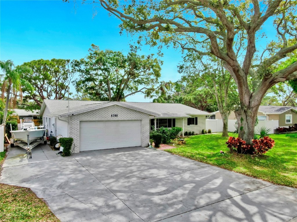 6780 14th Way S Saint Petersburg FL 33705 TB8360584 image1