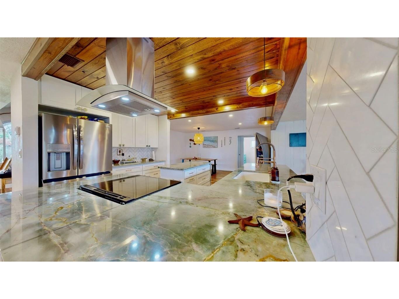 6780 14th Way S Saint Petersburg FL 33705 TB8360584 image3