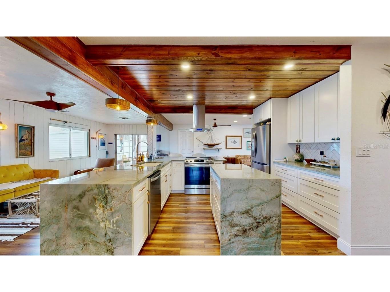 6780 14th Way S Saint Petersburg FL 33705 TB8360584 image4