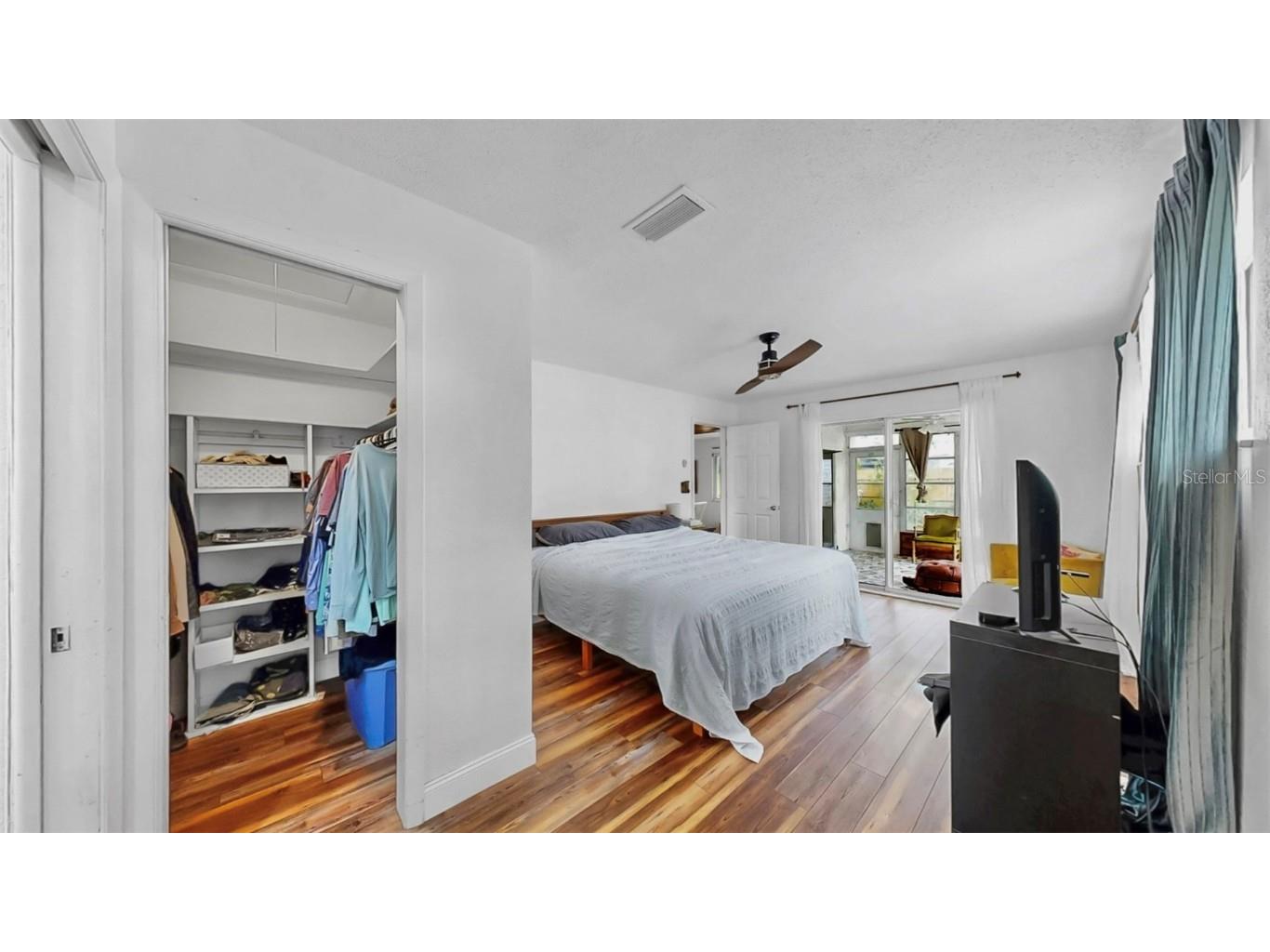 6780 14th Way S Saint Petersburg FL 33705 TB8360584 image50