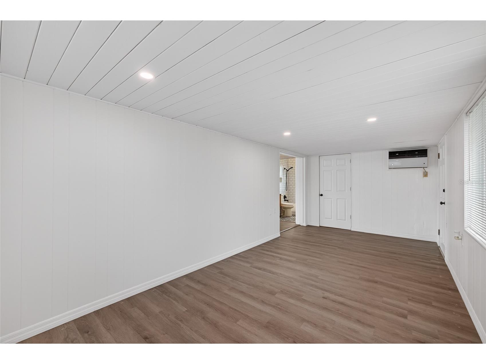 679 71st Ave North Avenue N Saint Petersburg FL 33702 TB8514518 image16