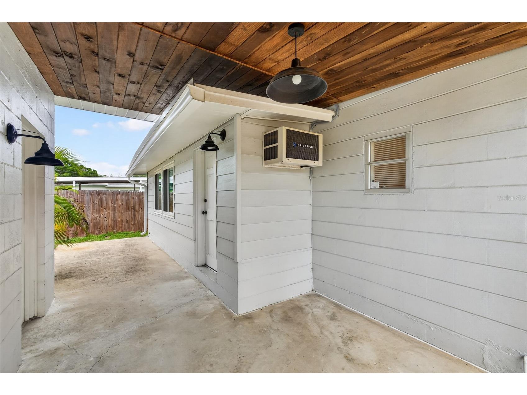 679 71st Ave North Avenue N Saint Petersburg FL 33702 TB8514518 image19