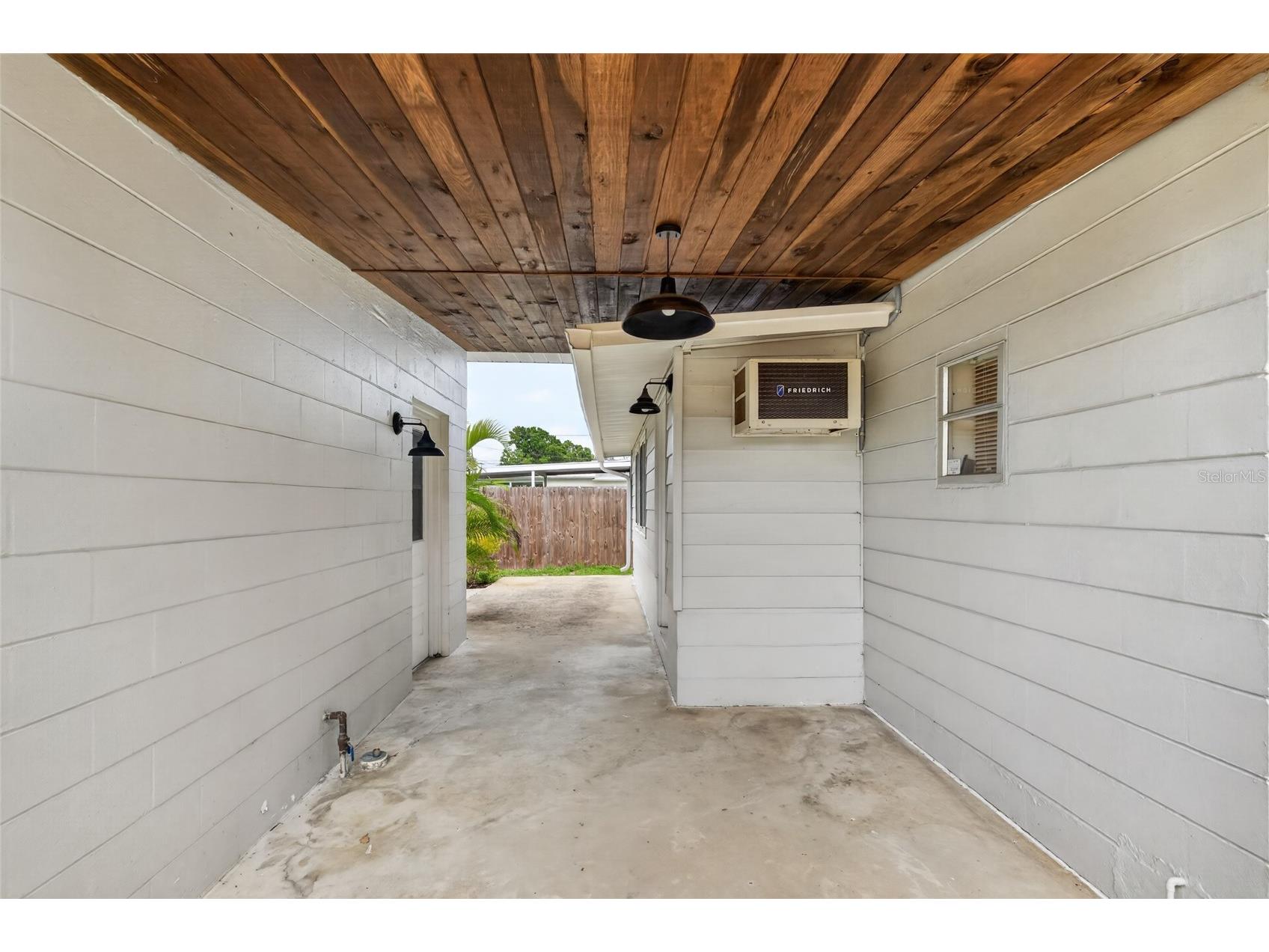 679 71st Ave North Avenue N Saint Petersburg FL 33702 TB8514518 image20